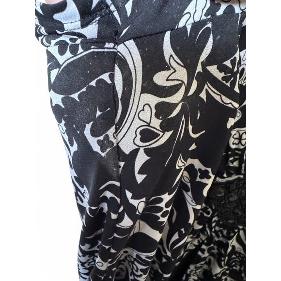 Ornate Floral Print Blouse – Size 2X - Picture 6 of 6